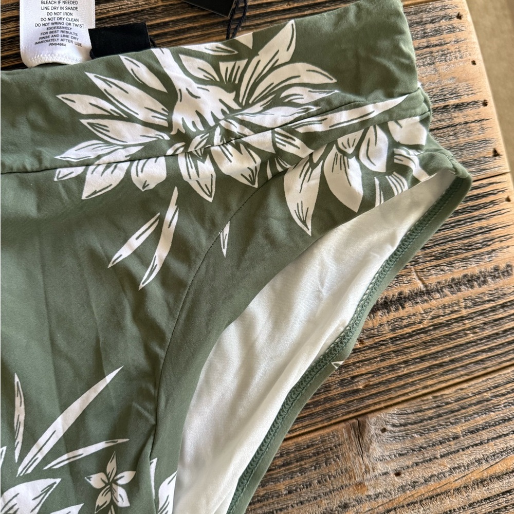 NWT Sunn Lab Swim Bikini Bottoms - Moss Green - Picture 5 of 6